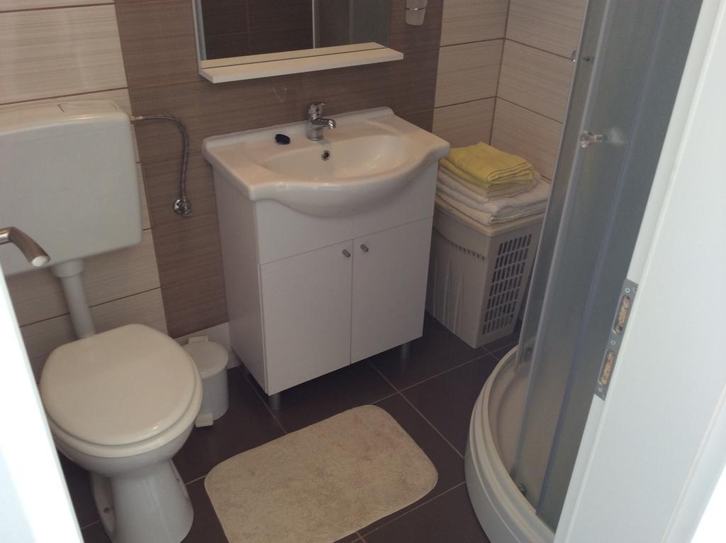 Apartment Viki Lozovac Quarto foto